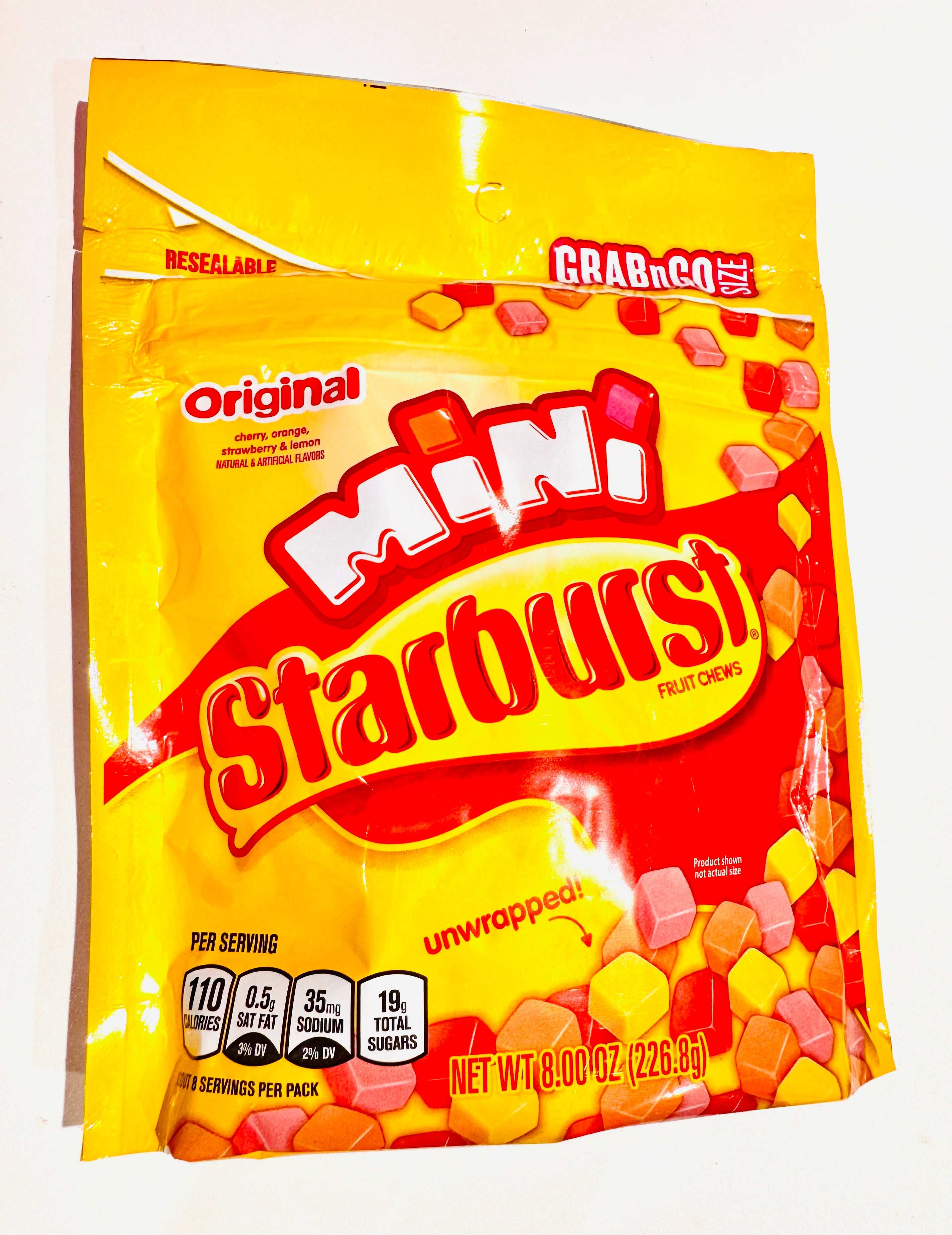 CLEARANCE Starburst Mini Fruit Chews - 226.8g Bag - BEST BEFORE September 2025 Starburst Mini Fruit Chews - 226.8g Bag