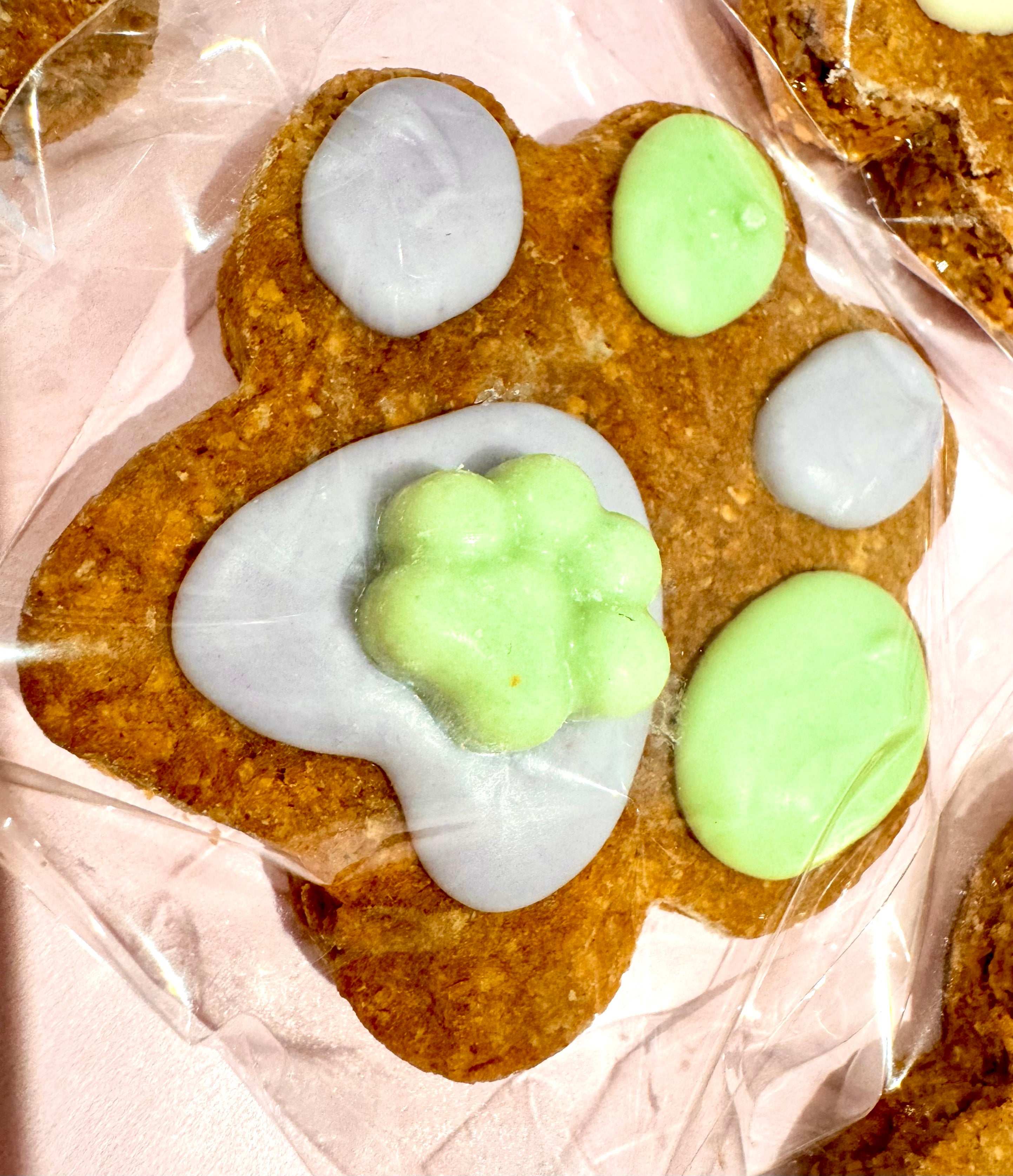 Decorated Paw Biscuits for Dogs - Pooches Patisserie