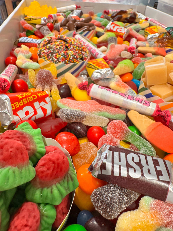 Mega Lolly Grazing Box