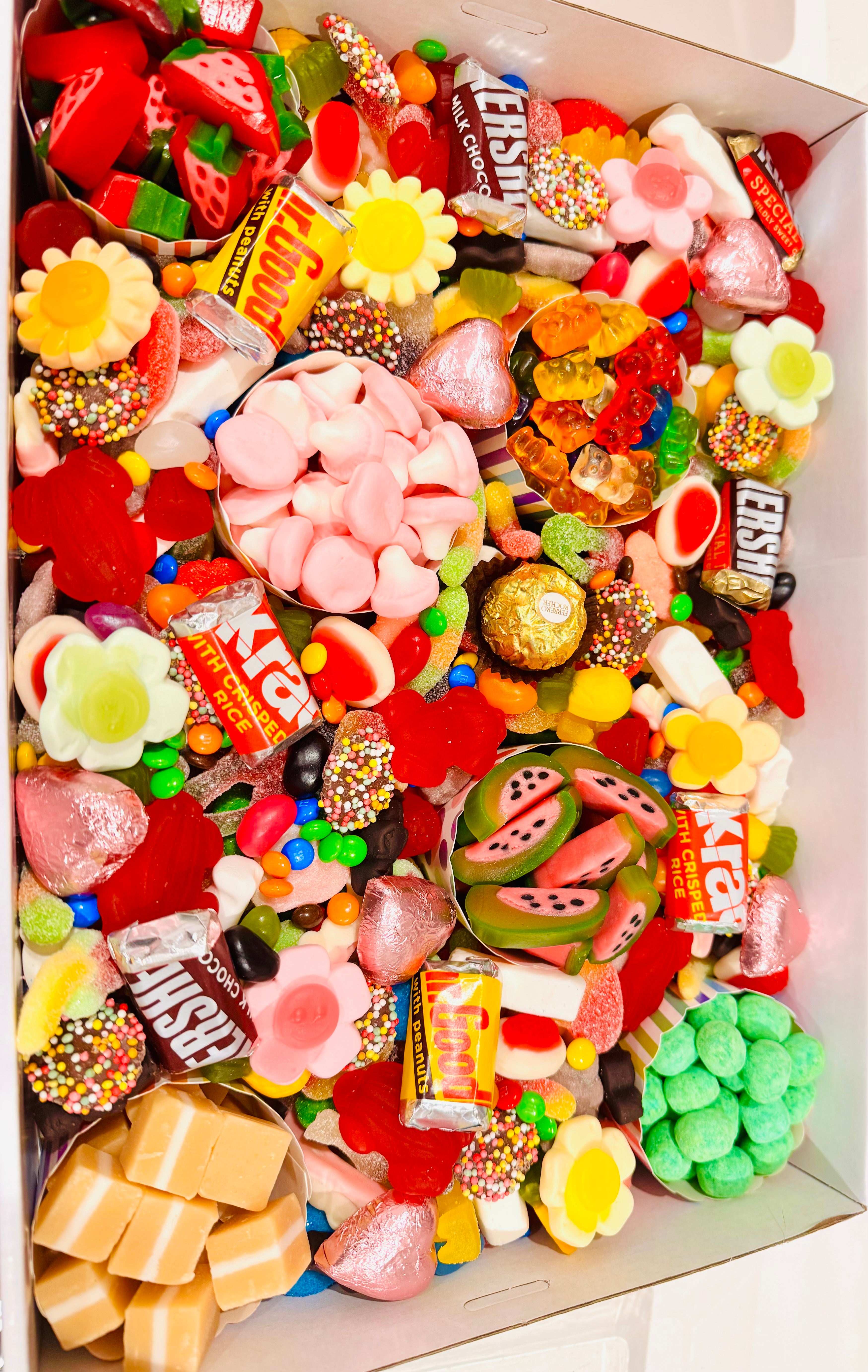 Deluxe Lolly Grazing Box