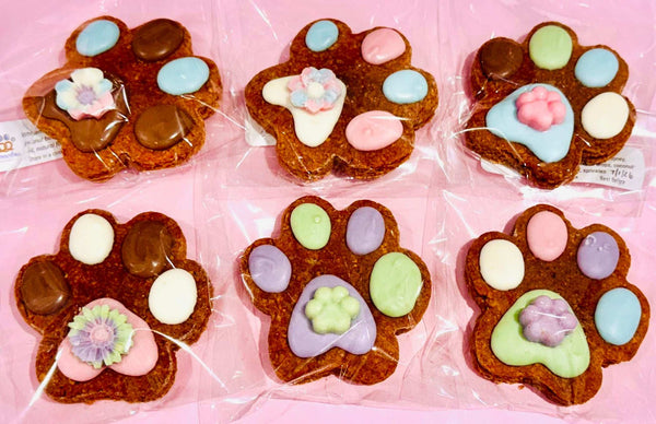 Decorated Paw Biscuits for Dogs - Pooches Patisserie