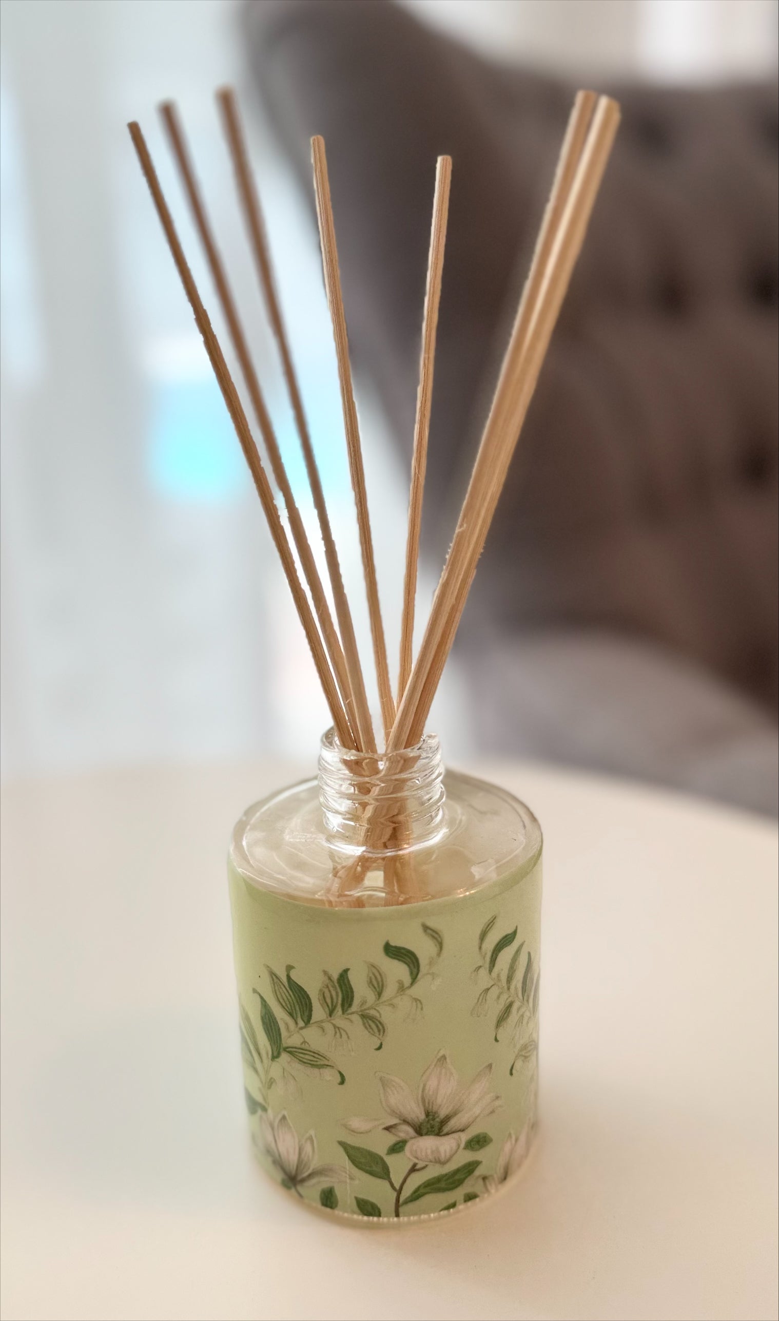 Glass Reed Diffuser with Floral Design in Gift Box - 110ml