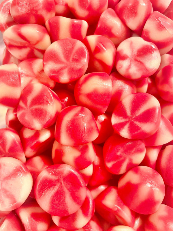 Strawberry Twist Kisses UK